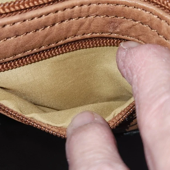 Stone Mountain Leather bag - Picture 10 of 11